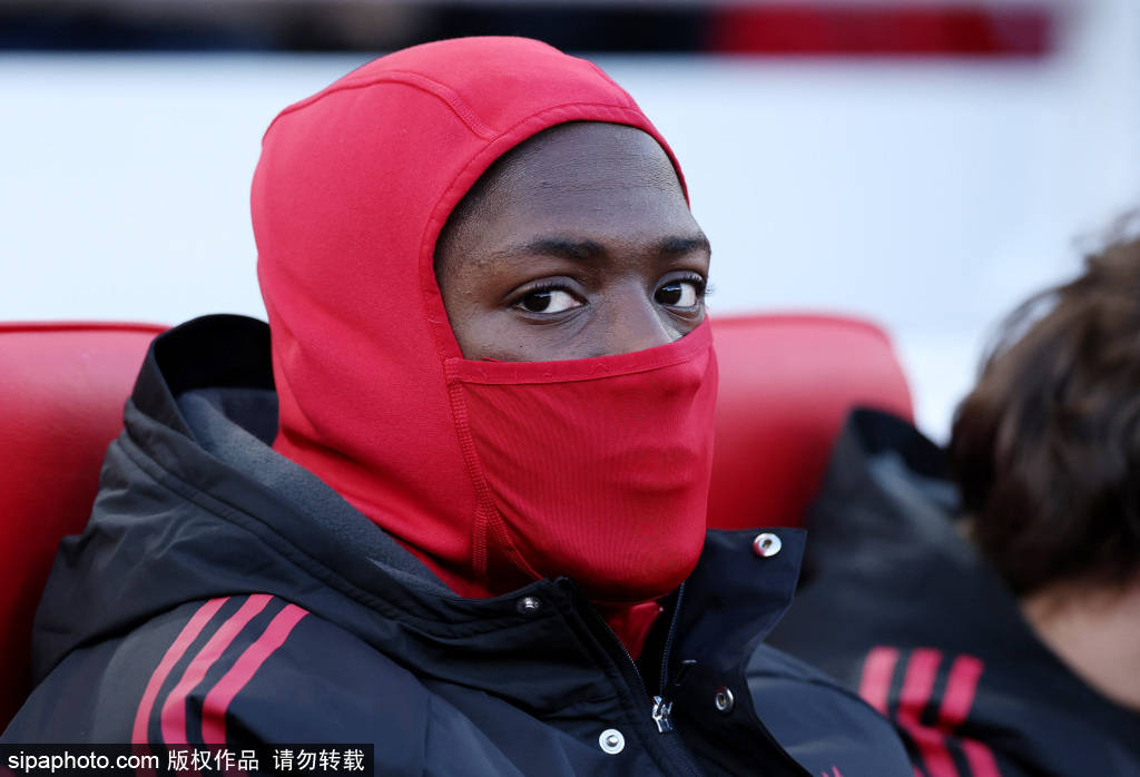 欧冠最佳球员候选解析：拉菲尼亚、索博、维尼修斯与特林康的精彩表现